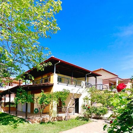 הוילה Nikiti Family House מראה חיצוני תמונה
